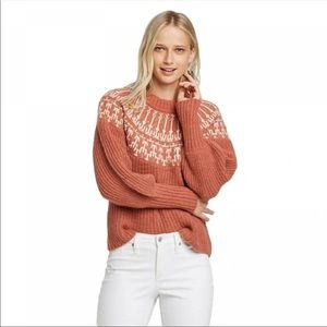 Universal thread sweater nwot